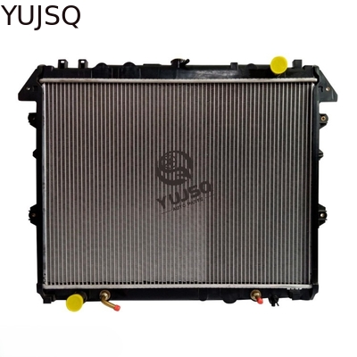 comprar Radiador de núcleo de aluminio para Toyota Hilux 2006 OEM 16400-0C210 online manufacture